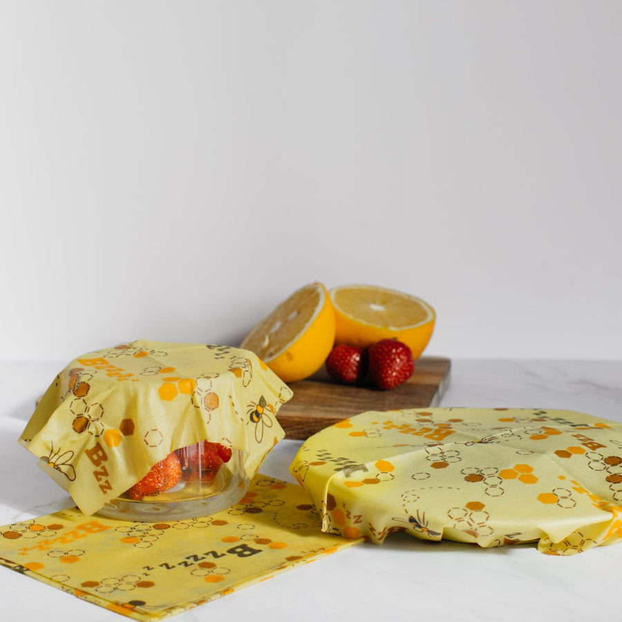 Set of 3 reusable beeswax food packaging